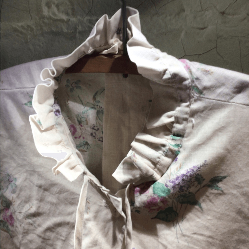 Cottage Core Prairie vintage floral blouse - Picture 3 of 6